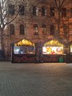 На площади Нахимова открылась праздничная ярмарка. Жители и гости Севастополя могут порадовать себя праздничными сувенирами.