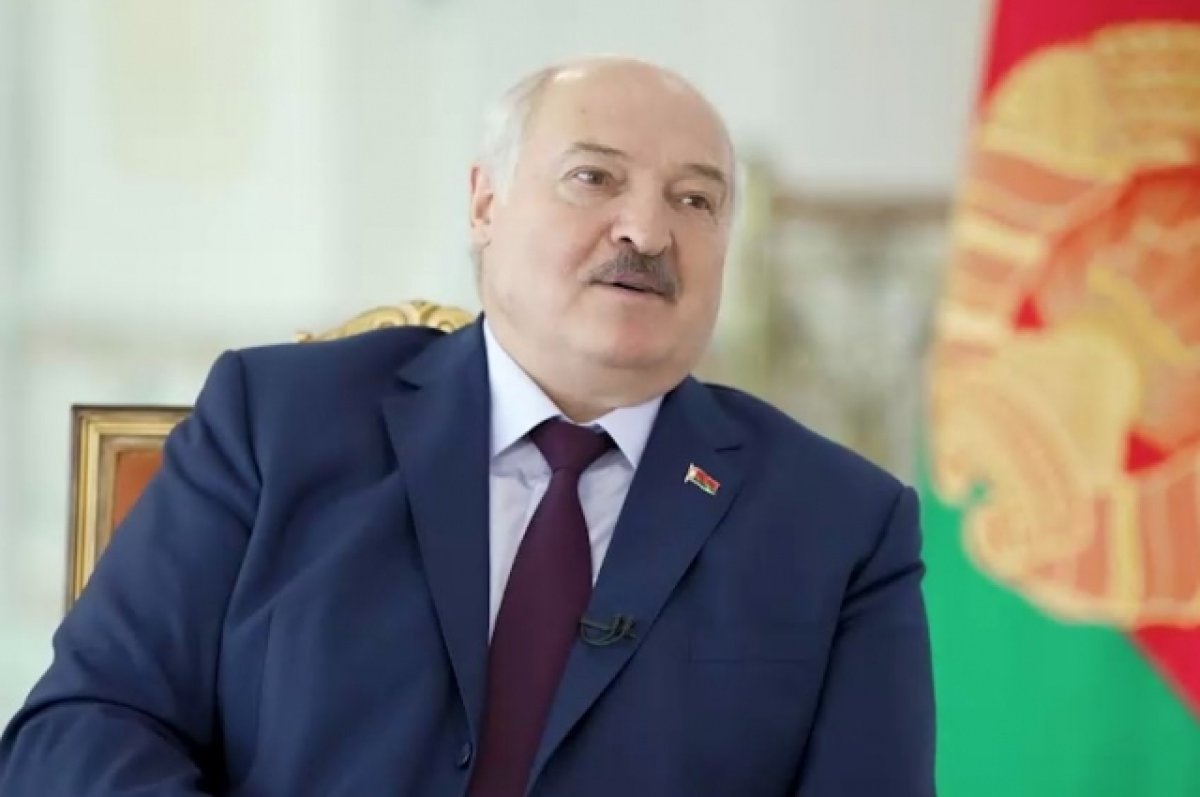 Президент Белоруссии Лукашенко пошутил о своем облысении