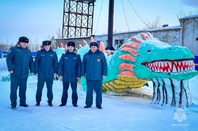 Фигуры из снега своими руками\фото - Искусство,