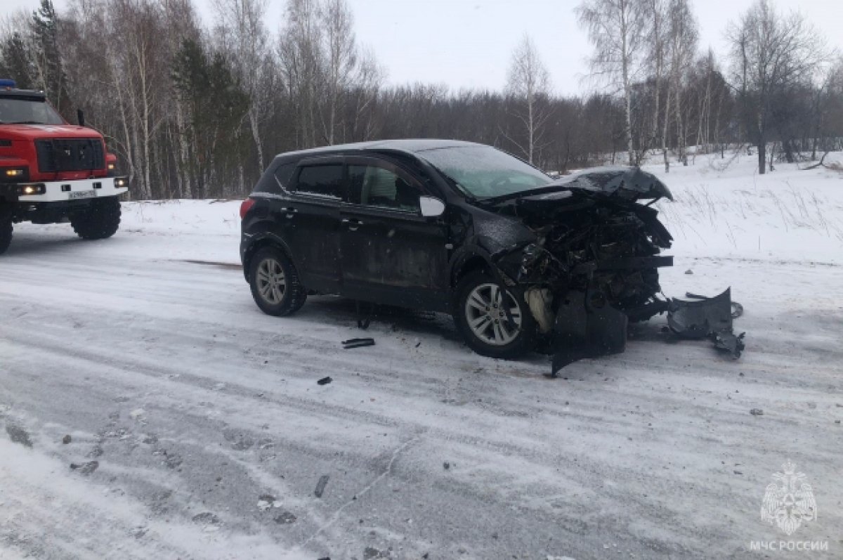 5 человек пострадали в жестком ДТП в Барнауле