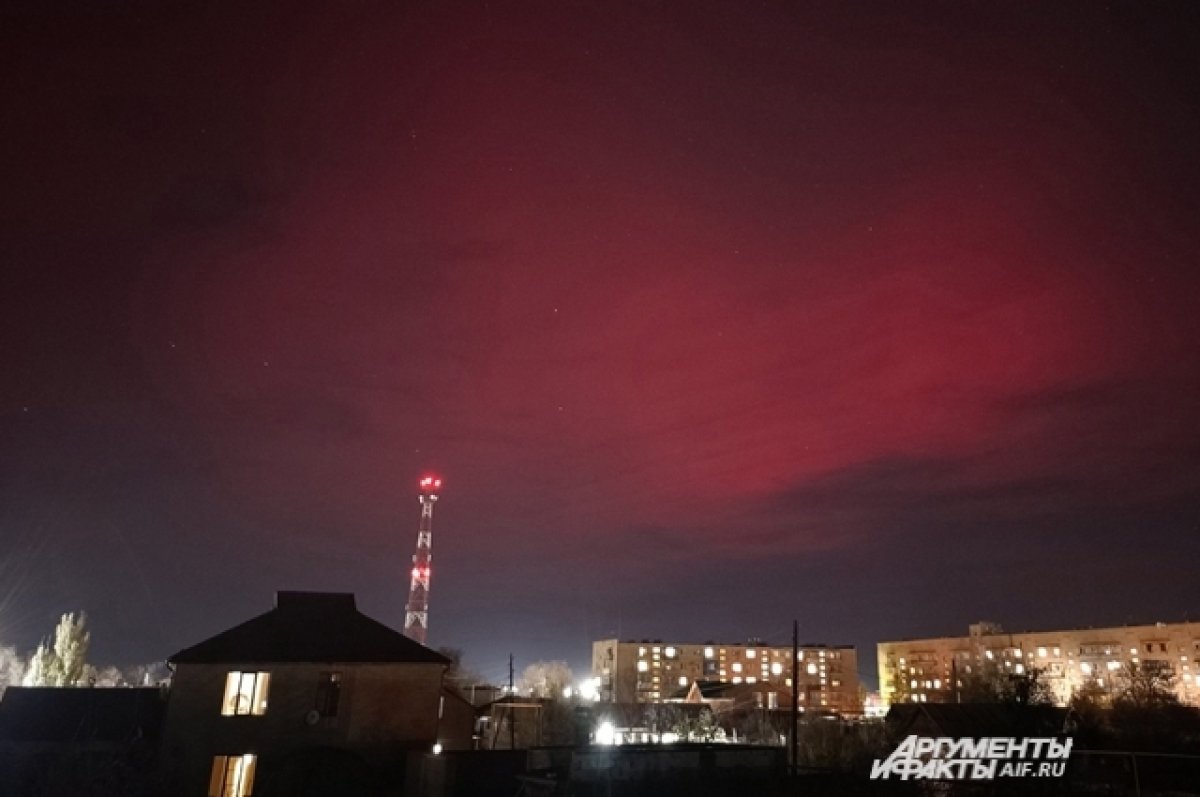 Жителей Ростовской области удивили световые столбы в небе