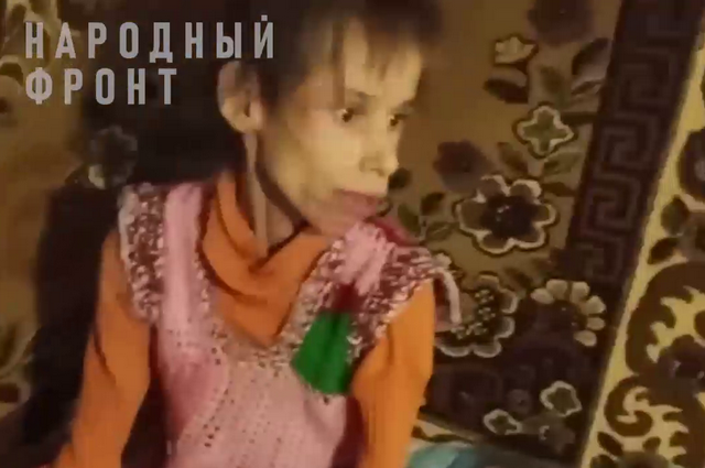 Светлана Грищенко живёт в саманной хате с мамой и дочкой инвалидами. 