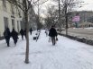 На тротуарах Садовой не видно, где чистили снег.