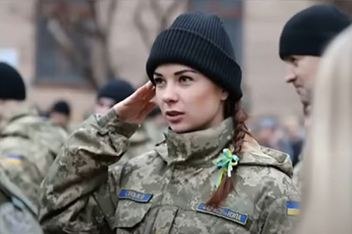 Женщины в украинской армии. Женщины военнослужащие Украины. Женщины военные на Украине сейчас. Военнообязанные девушки.