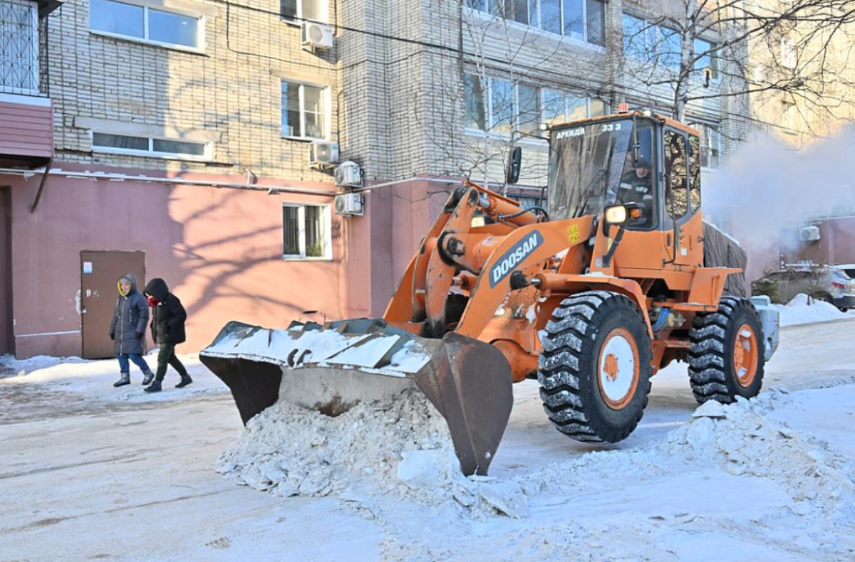 Мэр Кравчук проверил качество уборки снега в Хабаровске | АиФ Хабаровск