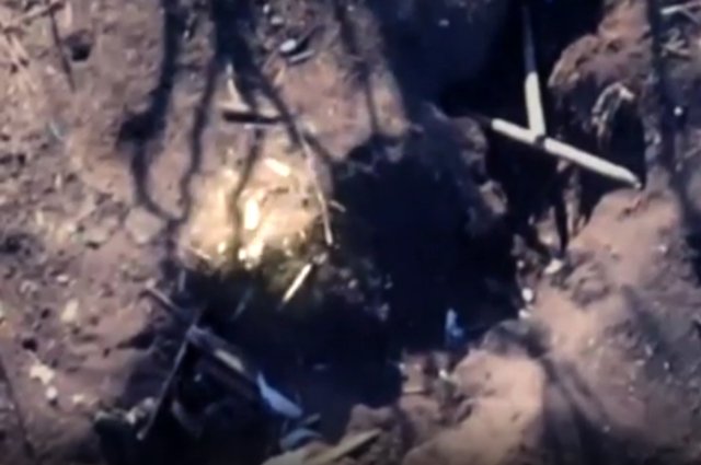 Бомбардировка дронами опорного пункта ВСУ.
