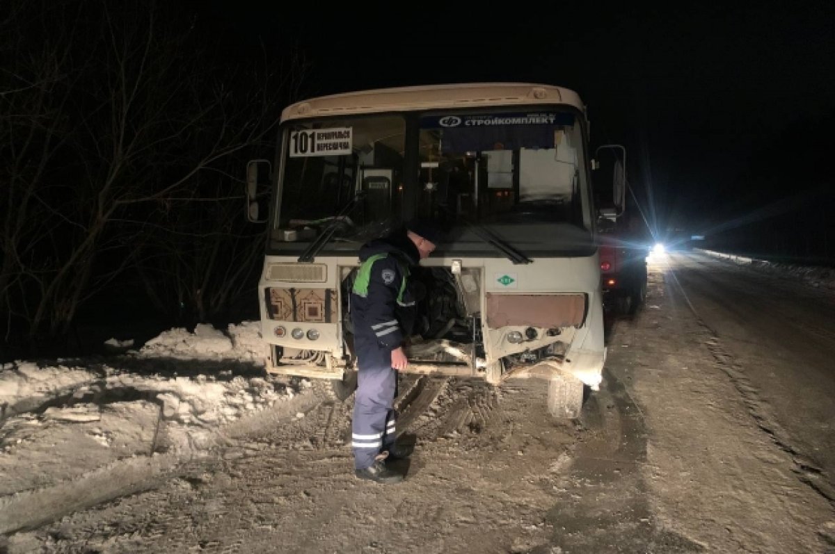 ГИБДД раскрыла обстоятельства аварии с автобусом под Первоуральском | АиФ  Урал