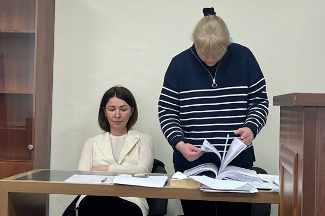 Елена Блиновская и ее адвокат Наталья Сальникова во время объявление приговора.