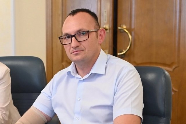 Олег Овчинников работал в Министерстве сельского хозяйства Удмуртии, в 2019 году стал главой Вавожского района.