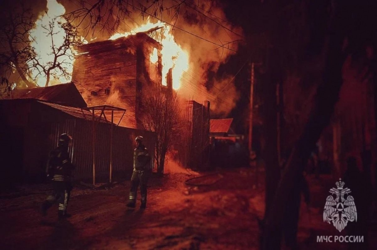 В пожаре на Донбасской в Астрахани обнаружено еще двое погибших | АиФ  Астрахань