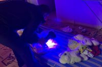 Старшая девочка смогла записать аудиозапись с домогательствами.