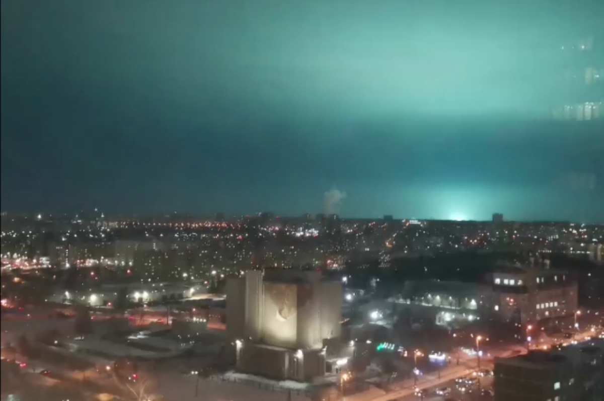 Вспышки в небе над Челябинском оказались следствием короткого замыкания