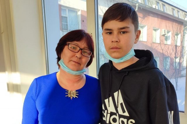Артём и его мама, Галина Гавриловна, благодарны врачам. 