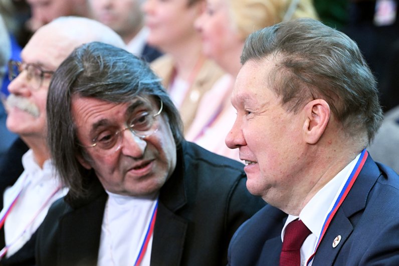 Доверенные лица дирижер Юрий Башмет (слева) и председатель правления ПАО «Газпром» Алексей Миллер.