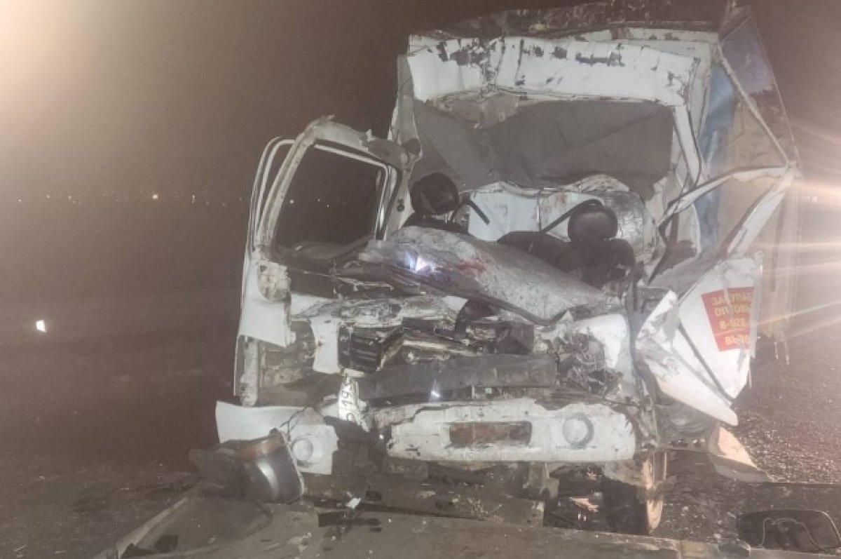В Ростовской области в ДТП с фурой Mercedes-Benz погиб молодой мужчина