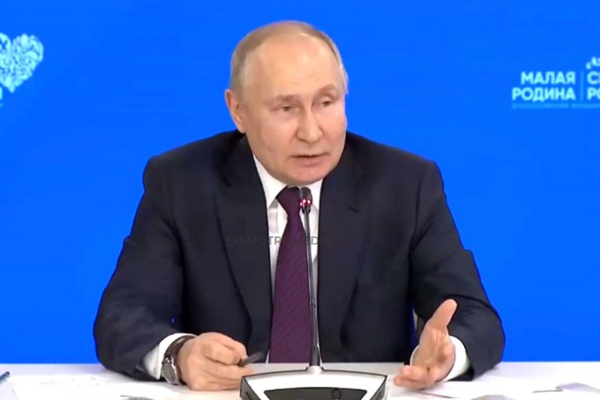 Путин согласился продлить льготы для НКО