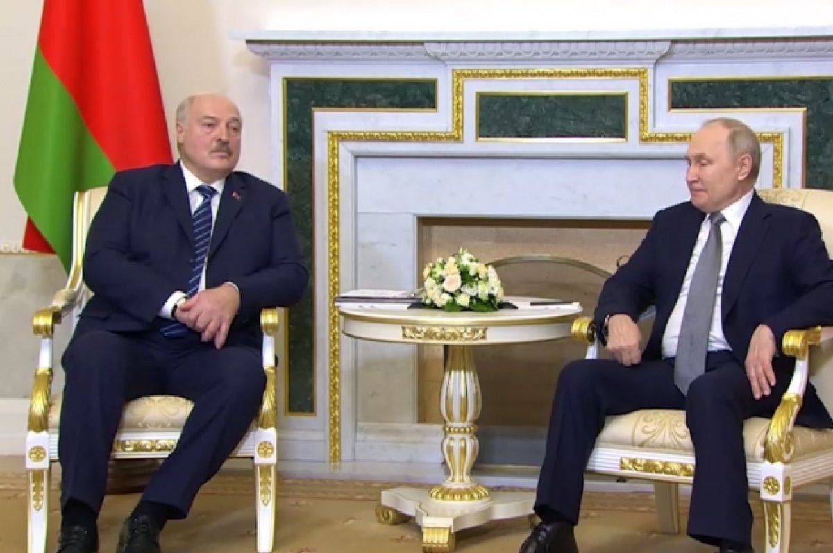 Песков рассказал о деталях поездки Путина и Лукашенко по Стрельне