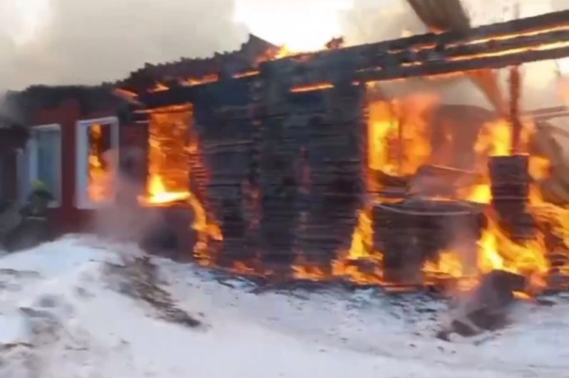 В Коми сгорела сельская школа.