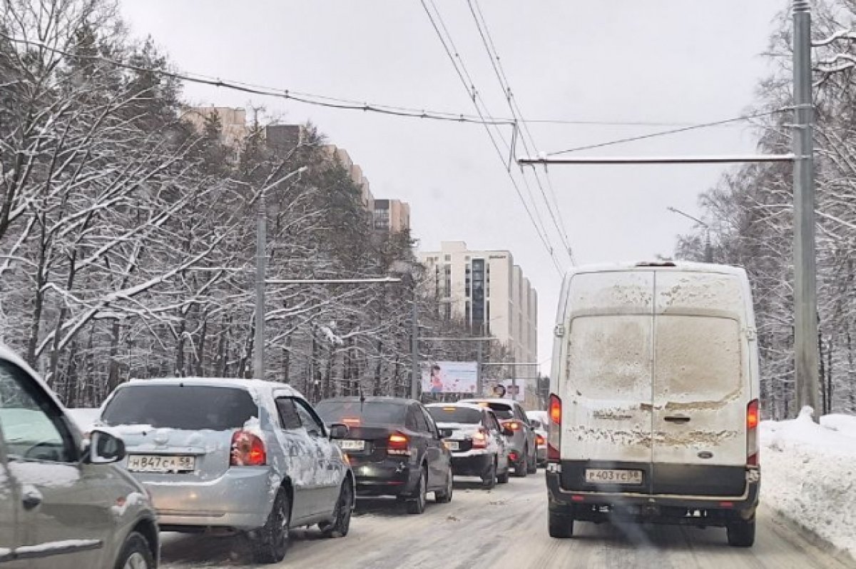 На трассе «Ростов — Таганрог» образовалась пробка почти в 20 километров