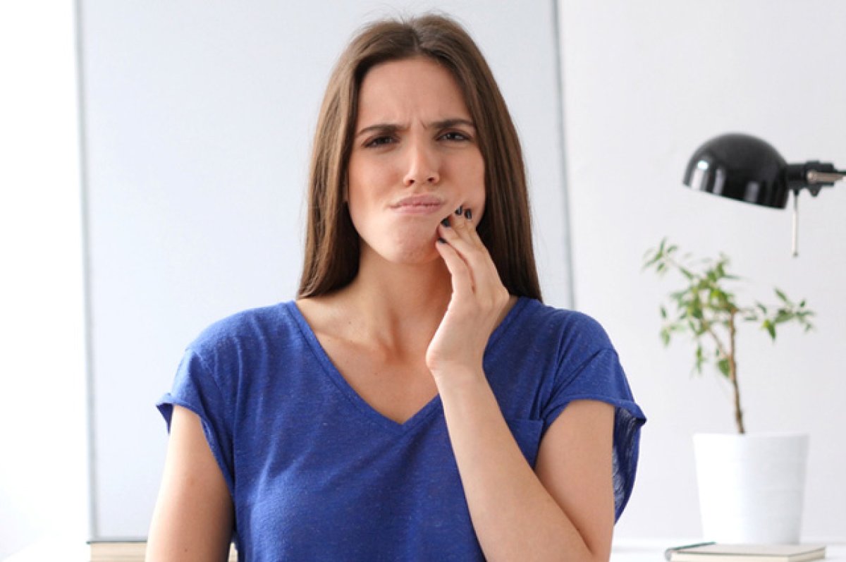 Стоматолог Пеньевский рассказал, что помогает при резкой зубной боли