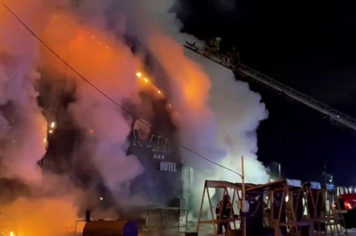 Пожарные локализовали возгорание в гостинице «Жара Beach Resort» в Тольятти