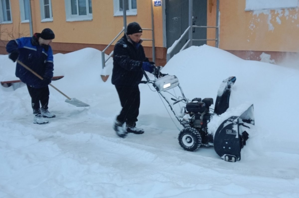 Привлекать эвакуаторы при уборке дворов предлагают нижегородские ДУКи | АиФ Нижний  Новгород