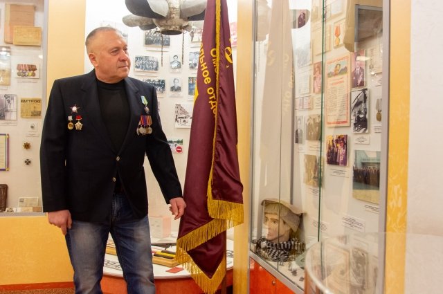 За боевые заслуги Сергей Стазаев награждён орденом Красной Звезды и медалью 