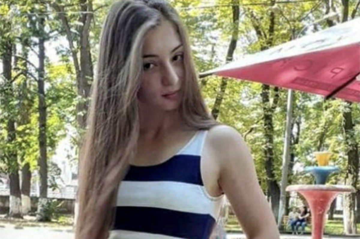 летняя студентка из Дагестана взяла за щеку у столичного пижона