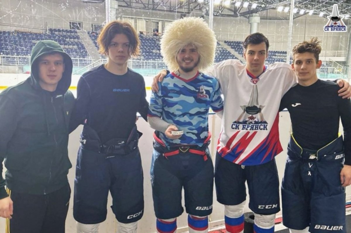 Брянские хоккеисты в Мурманске поделили очки с «Арктикой»