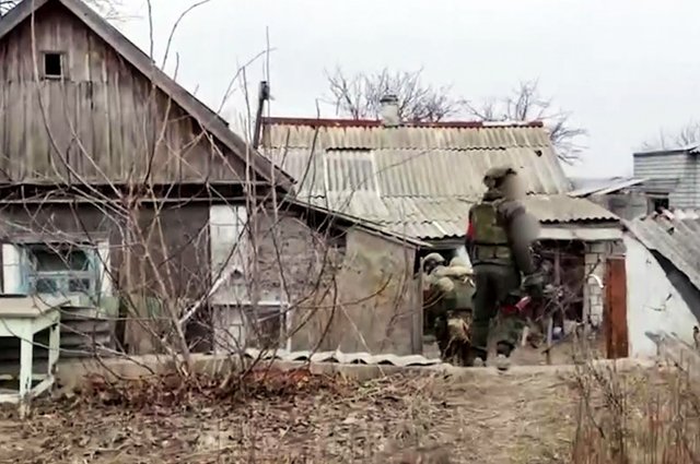 Зачистка российскими войсками жилых кварталов Авдеевки.