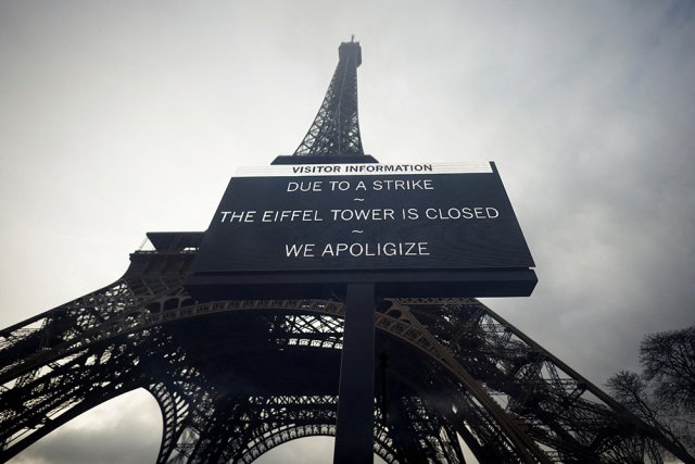 Протесты во Франции: закрытие Эйфелевой башни