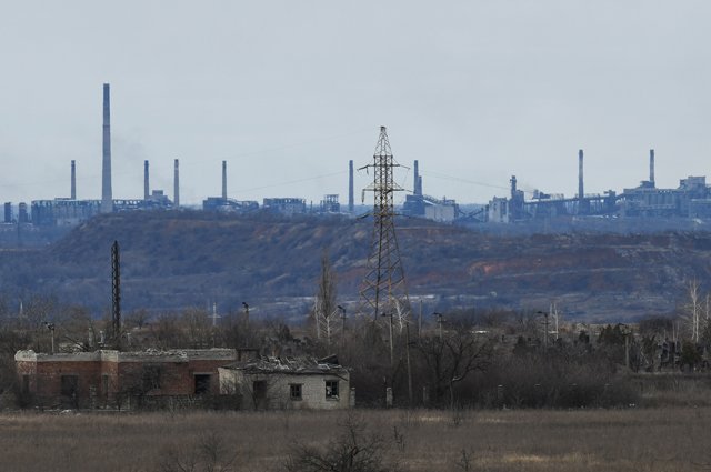 Вид на Авдеевский коксохимический завод