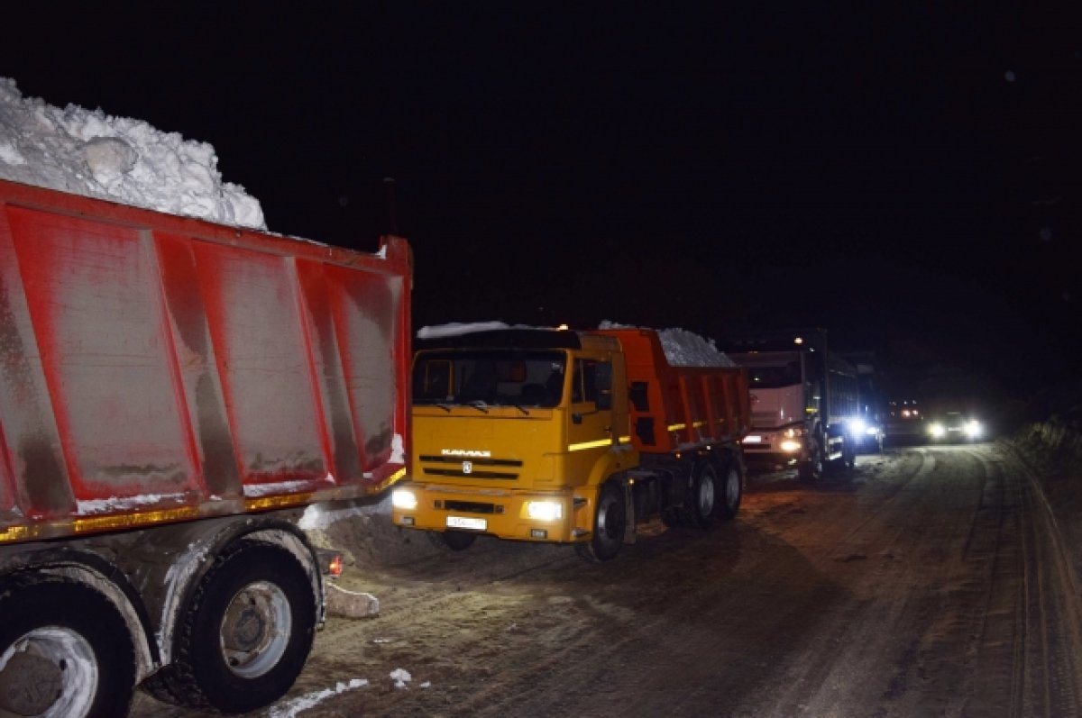 Казань побила рекорд по вывозу снега этой аномальной зимой | АиФ Казань