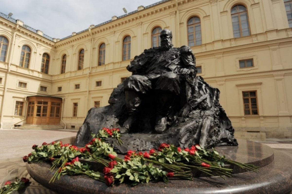 В Кемерове в мае установят пятиметровый памятник Александру III | АиФ  Кузбасс