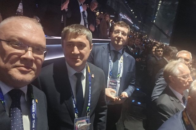 Вместе с Президентом России Владимиром Путиным и коллегами-губернаторами на церемонии открытия «Игр будущего» в Казани.