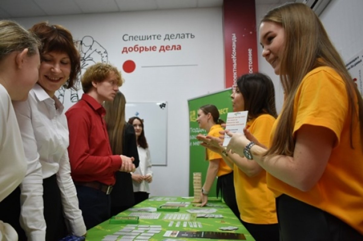 Подведены итоги проекта по обучению волонтеров русскому жестовому языку |  АиФ Ростов-на-Дону