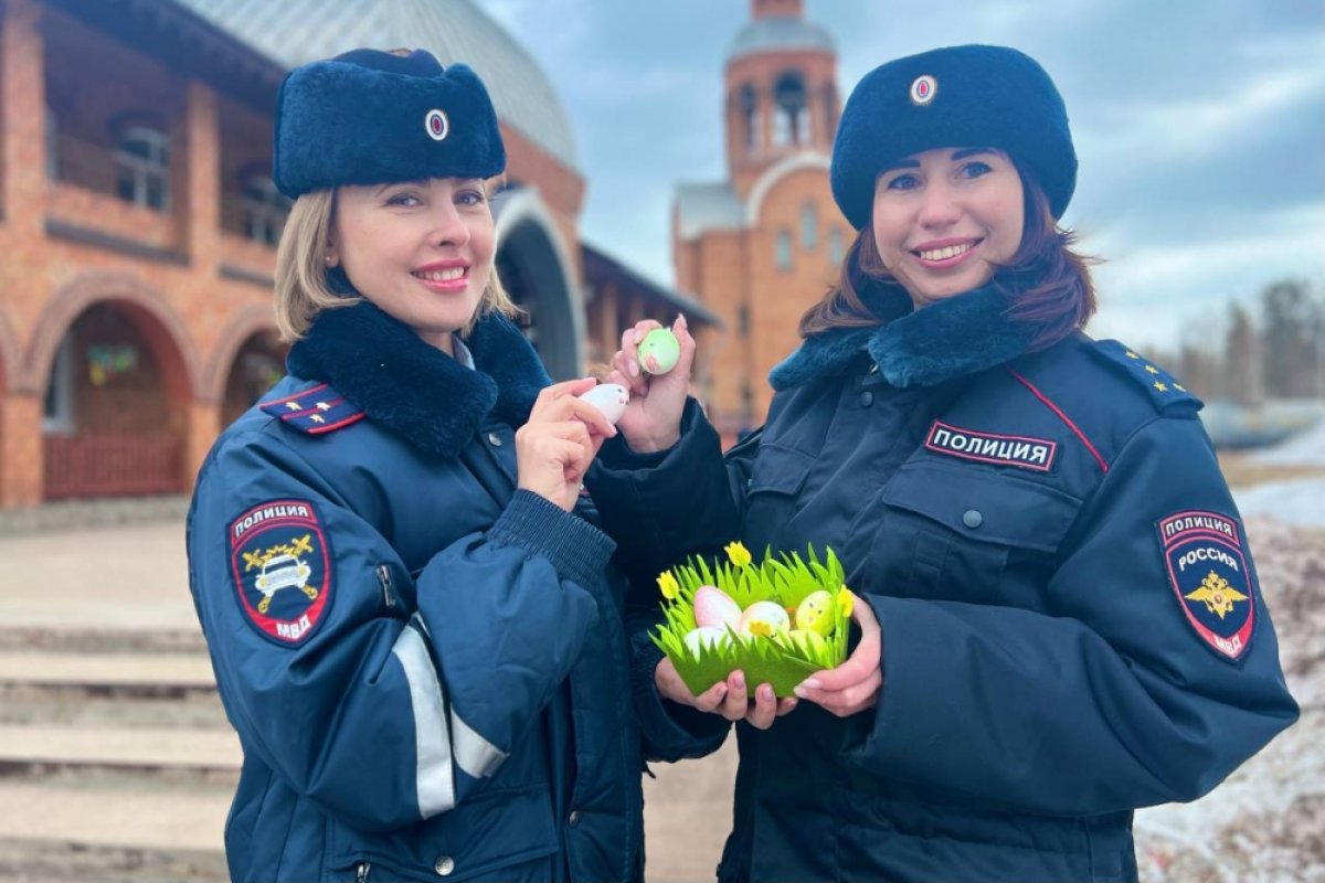 Красота спасёт мир. Началось голосование в фотоконкурсе «Леди полиции» |  АиФ Иркутск