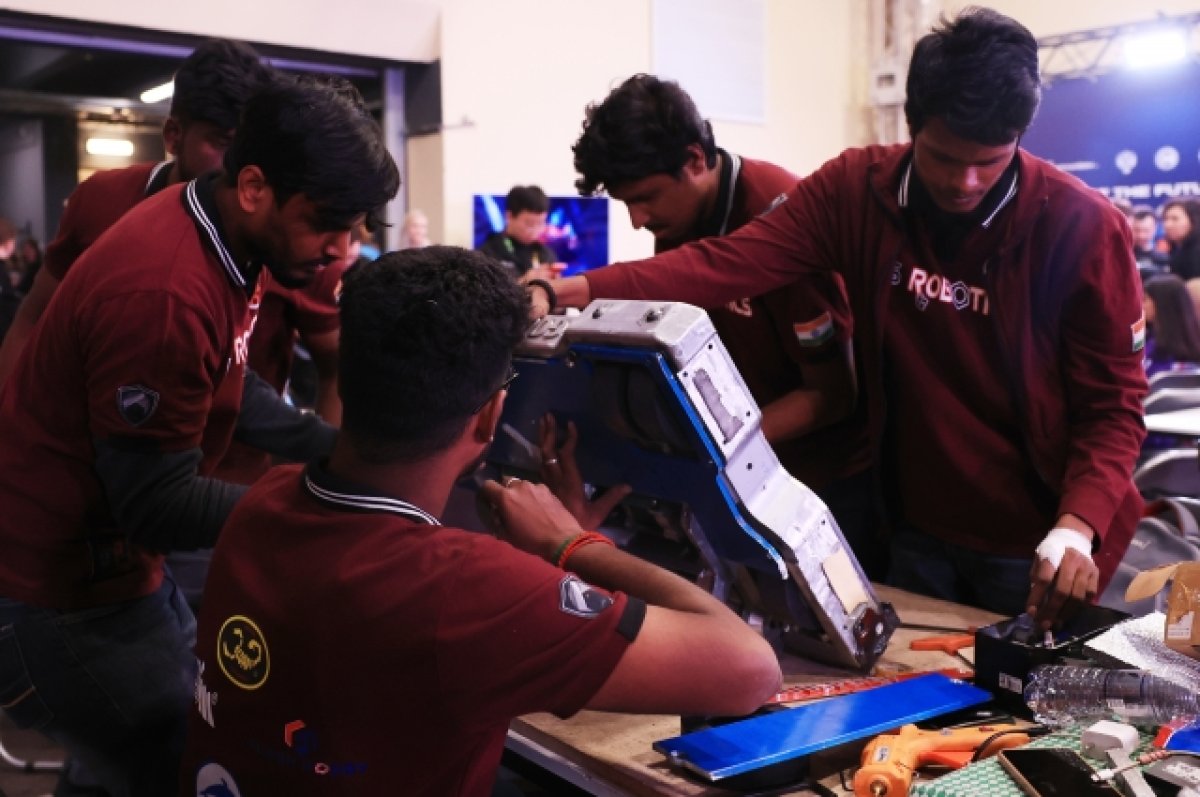 Команда DS Robotics из Индии победила в «Битве роботов» на «Играх будущего»
