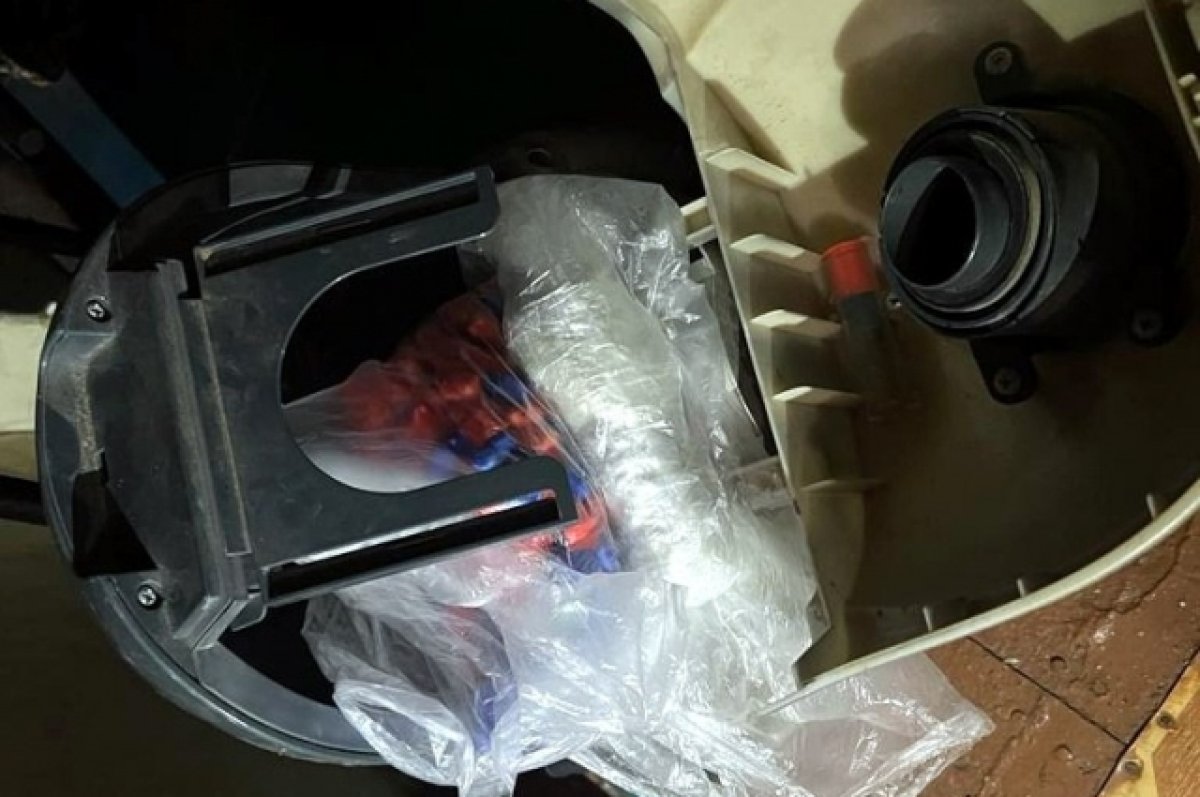 В Брянске полицейские задержали крупного наркосбытчика