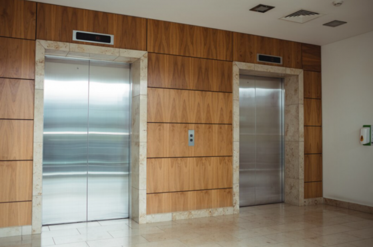 В Ростовской области замены требуют 513 устаревших лифтов