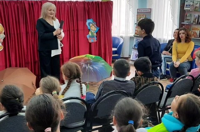 Писательница знает, от чего у ребят глаза горят.