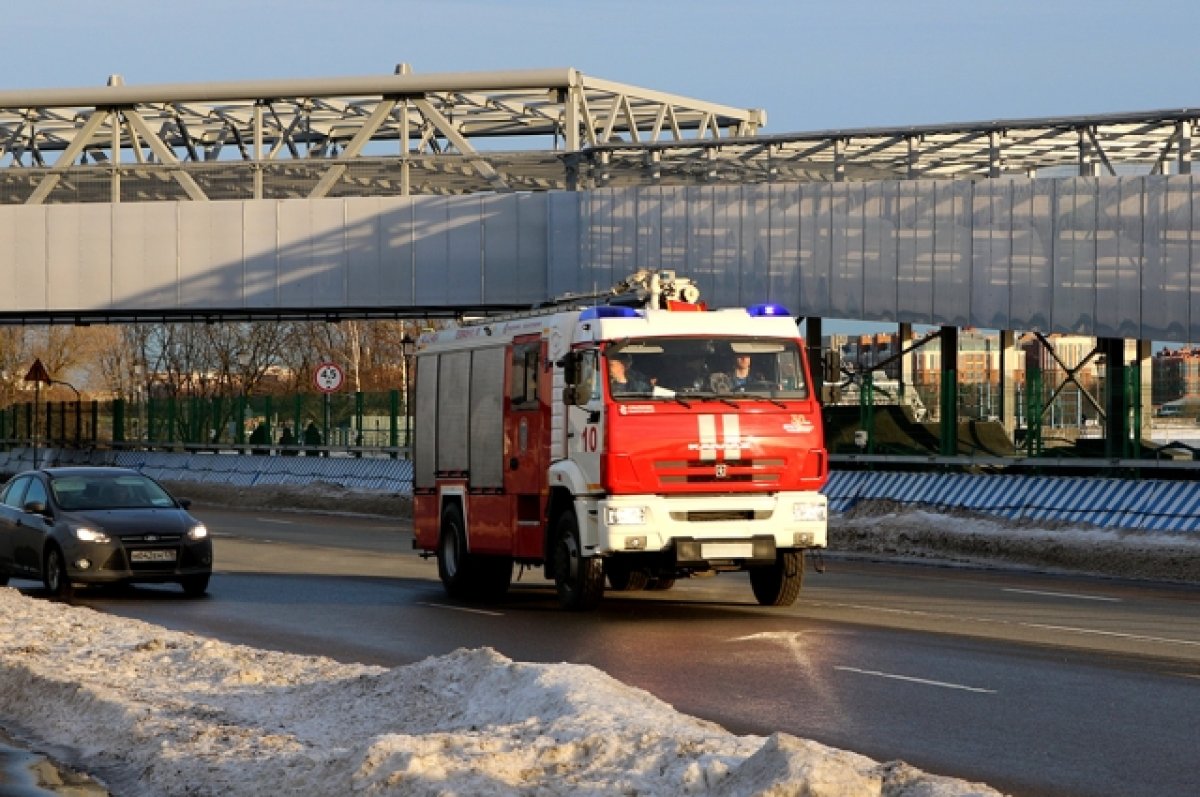 В Апатитах тушат гостевой дом | АиФ Мурманск