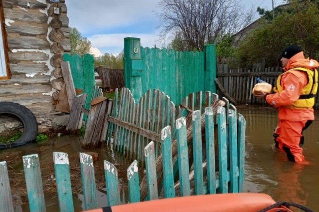 В прошлом году паводок принес большие непрриятности. 