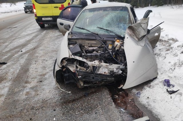 В результате ДТП 16-летняя девушка, которая находилась в автомобиле Chevrolet получила травмы