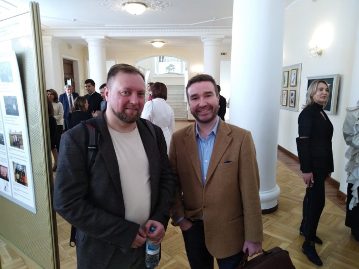 Заместитель исполнительного директора фонда поддержки регионального кинематографа Дмитрий Якунин (слева) и продюсер Ильназ Гараев. 