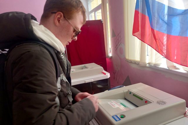 Нижегородцы активно голосуют за президента России.