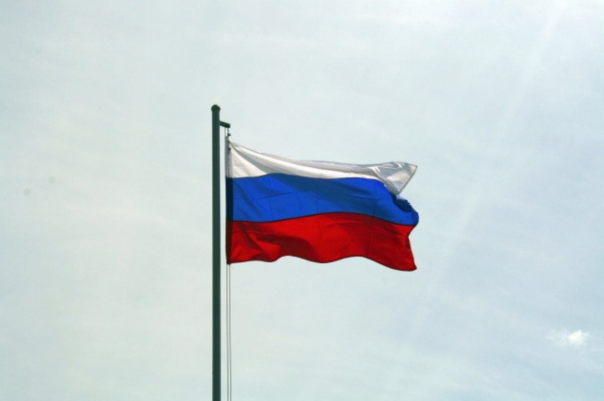 Телебашня в Симферополе окрасилась в цвета российского триколора