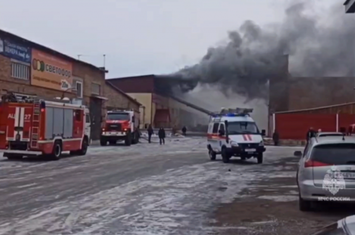 Опубликовано видео пожара на складе в Канске Красноярского края | АиФ  Красноярск