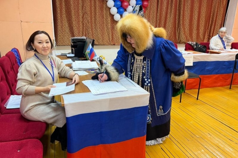 Народы Саха голосуют на выборах президента России.