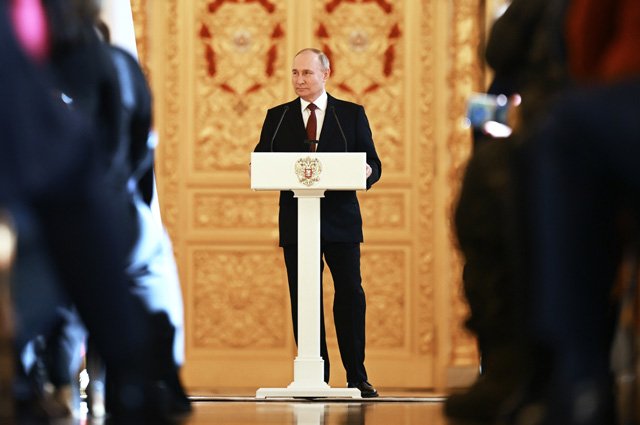 Президент РФ Владимир Путин проводит встречу со своими доверенными лицами в Кремле.